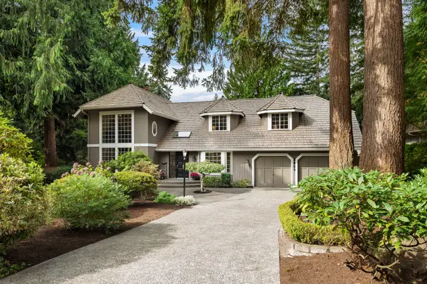 2037 213th Avenue Ne, Sammamish, WA 98074