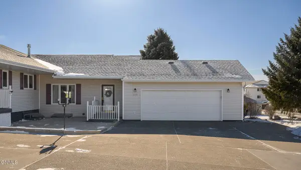 575 Brandon Place, Bismarck, ND 58503