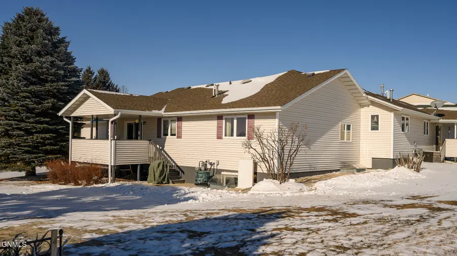 575 Brandon Place, Bismarck, ND 58503 - Image #3