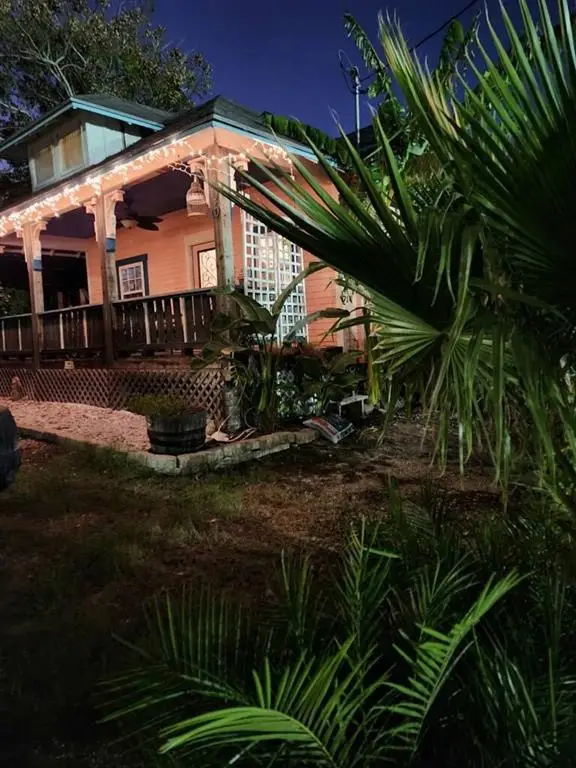 1006 Marguerite Street, Corpus Christi, TX 78401 - Image #2