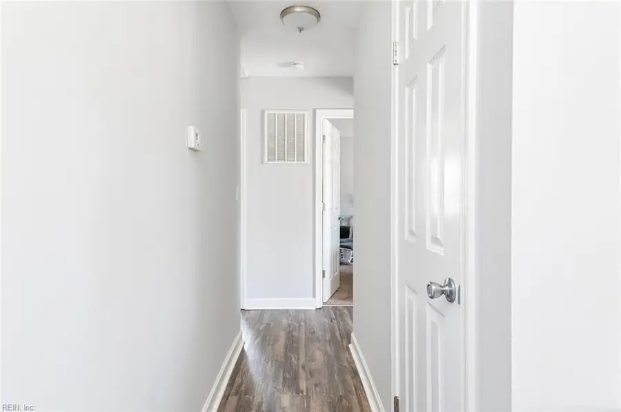 306 Lynnhaven Drive, Hampton, VA 23666 - Image #3