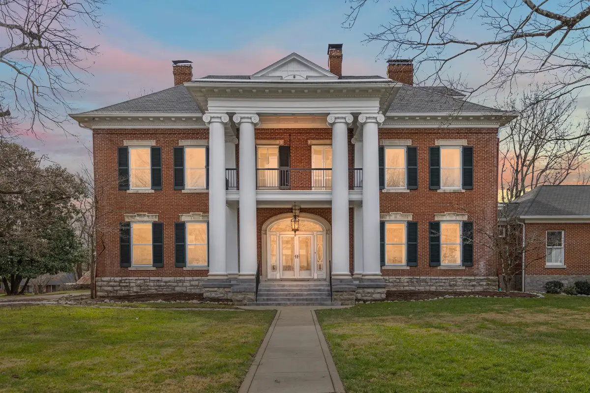 160 Elm Street, Versailles, KY 40383 - #1