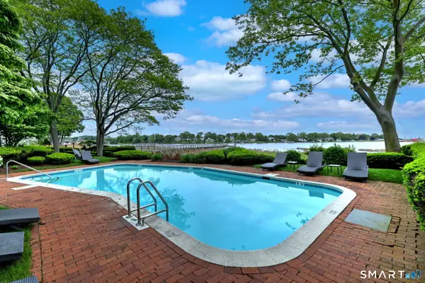 42 Ferry Court #42, Stratford, CT 06615