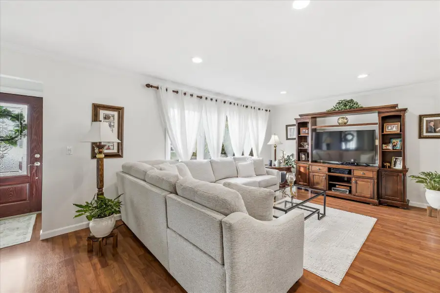 3643 Woodward Avenue, Seaford, NY 11783 - #2