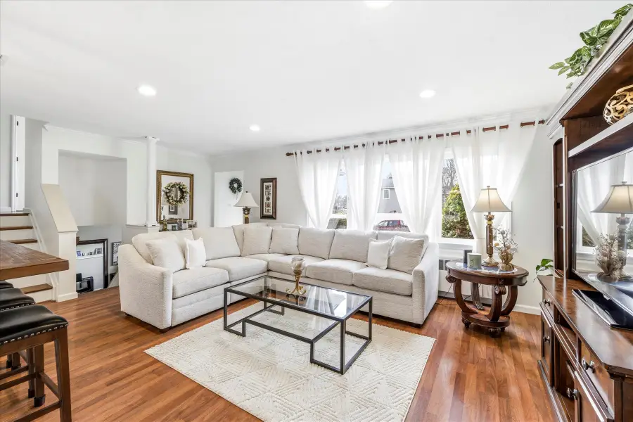 3643 Woodward Avenue, Seaford, NY 11783 - #3