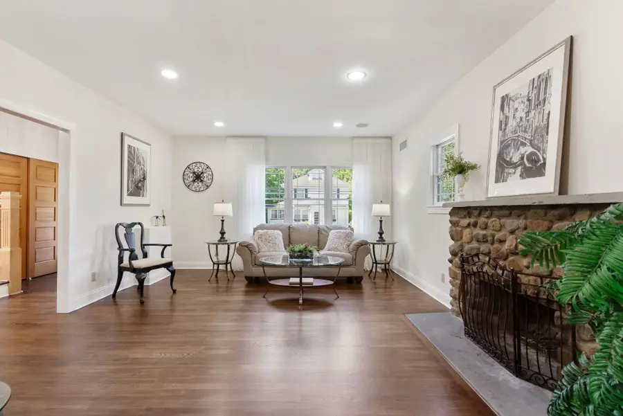 13 Glenview Road, North Caldwell, NJ 07006 - #2