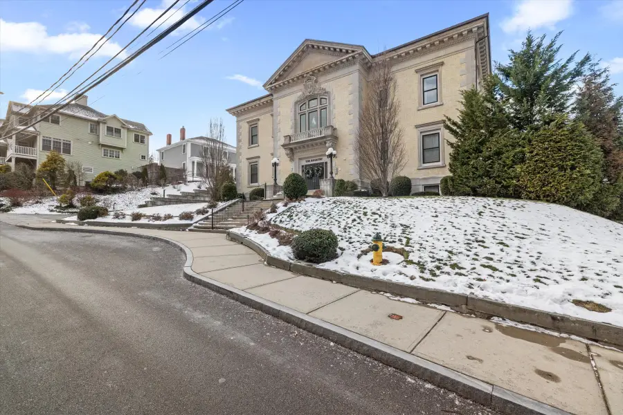 7 Russell Street #303, Plymouth, MA 02360 - Image #3