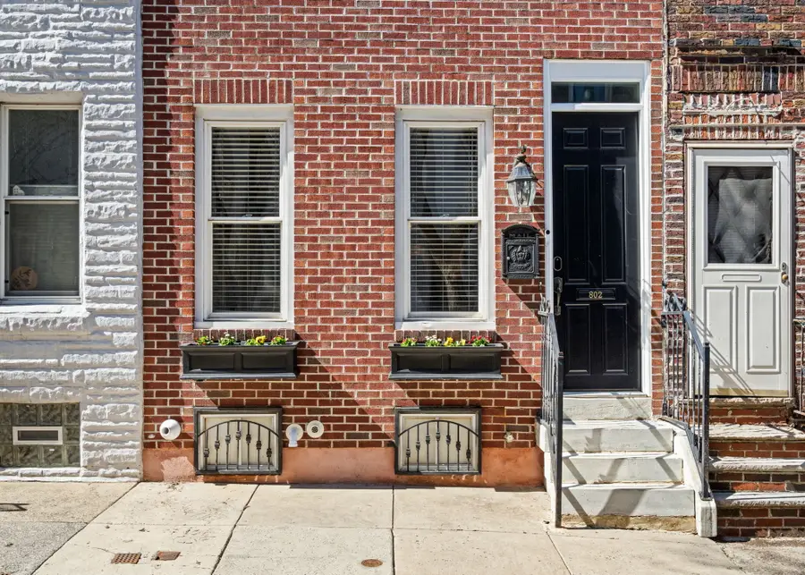 802 N Bambrey St, Philadelphia, PA 19130 - #2