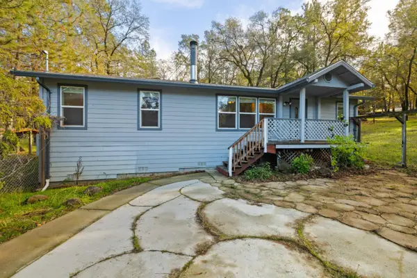 19307 Ferretti Road, Groveland, CA 95321