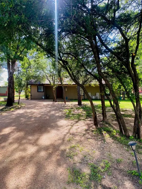 185 East Street, Buffalo Gap, TX 79508 - Image #2