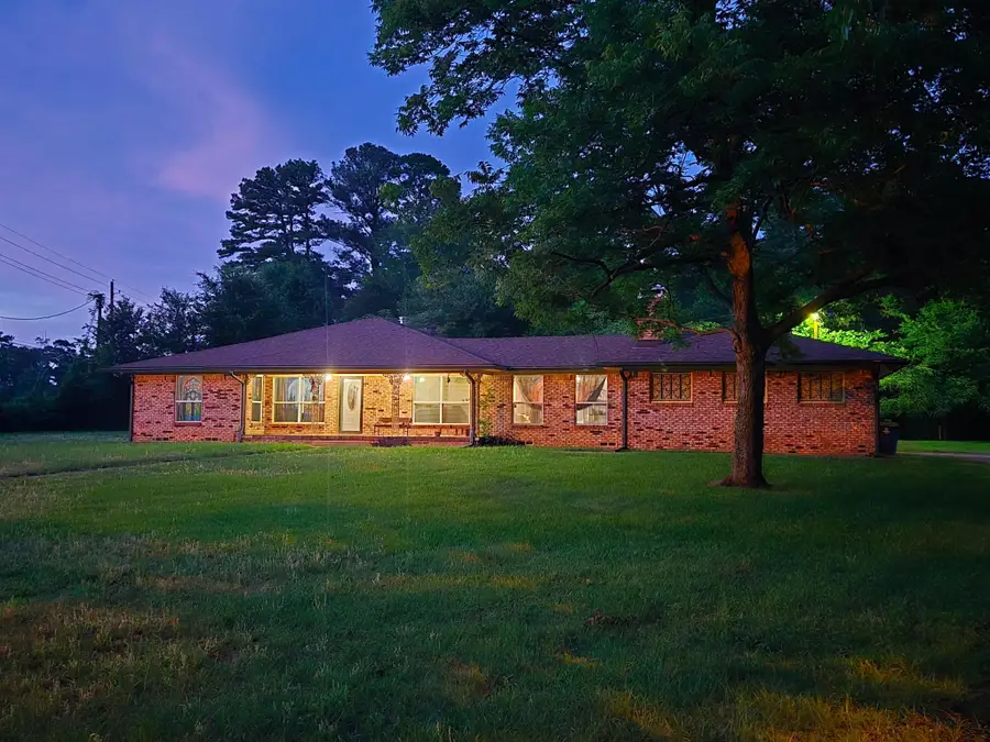 101 Lane Dr., Gladewater, TX 75647 - #2