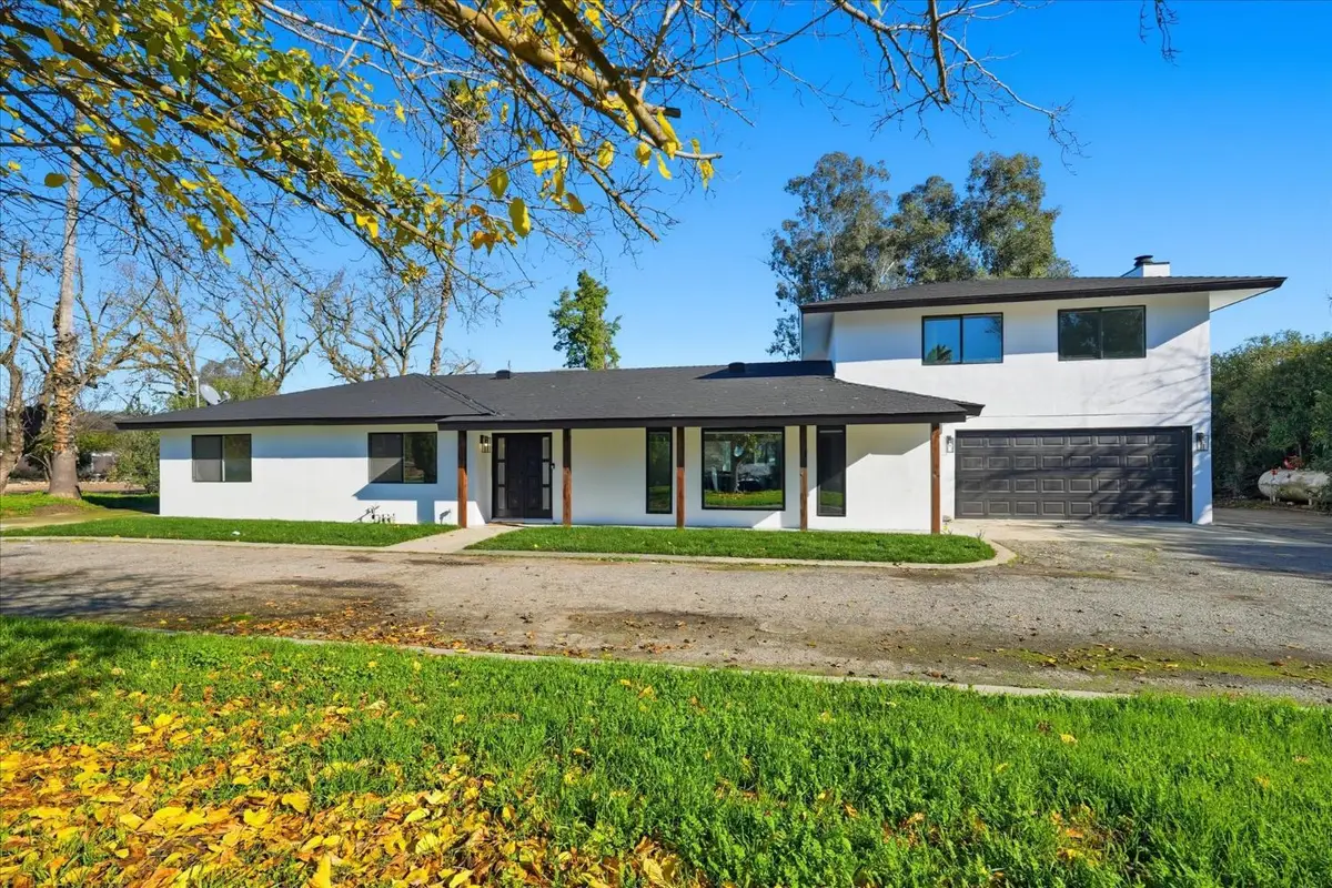 10326 10326 N Fowler Avenue N, Clovis, CA 93619 - Image #1