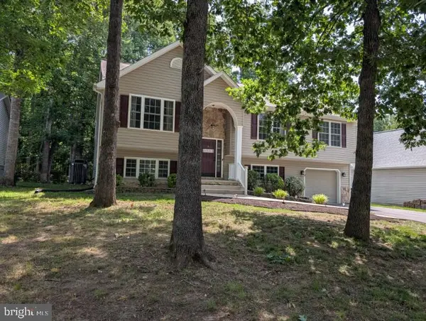 305 Birdie Rd, Locust Grove, VA 22508