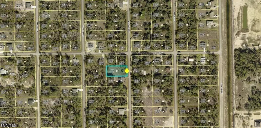 821 Abbott Ave., Lehigh Acres, FL 33972 - #2