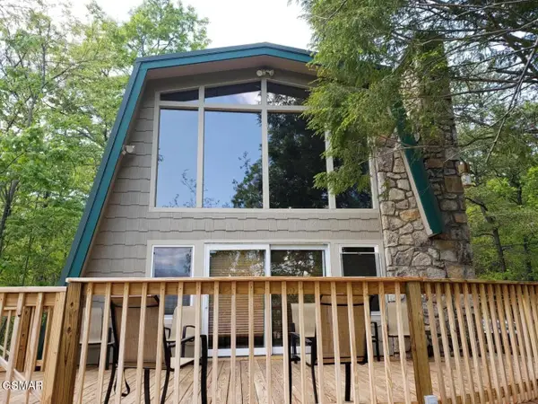 1116 Alpenrose Drive, Gatlinburg, TN 37738