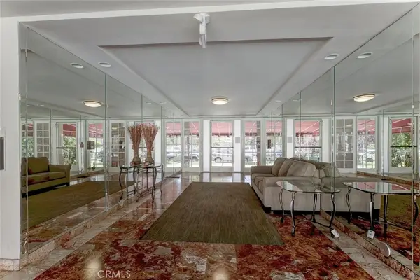 4487 Colbath #309, Sherman Oaks, CA 91423