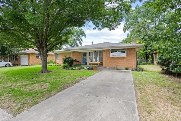 405 Meadow Drive, Gainesville, TX 76240