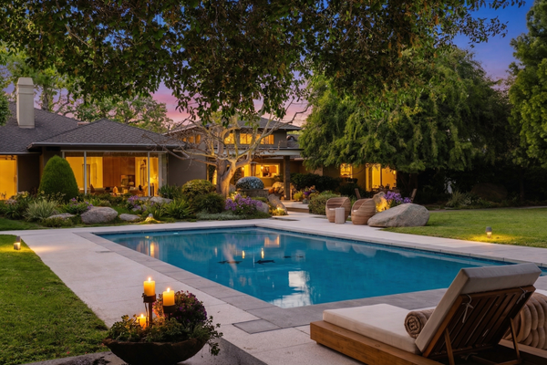 Address Withheld By Seller, Encino (los Angeles), CA 91316