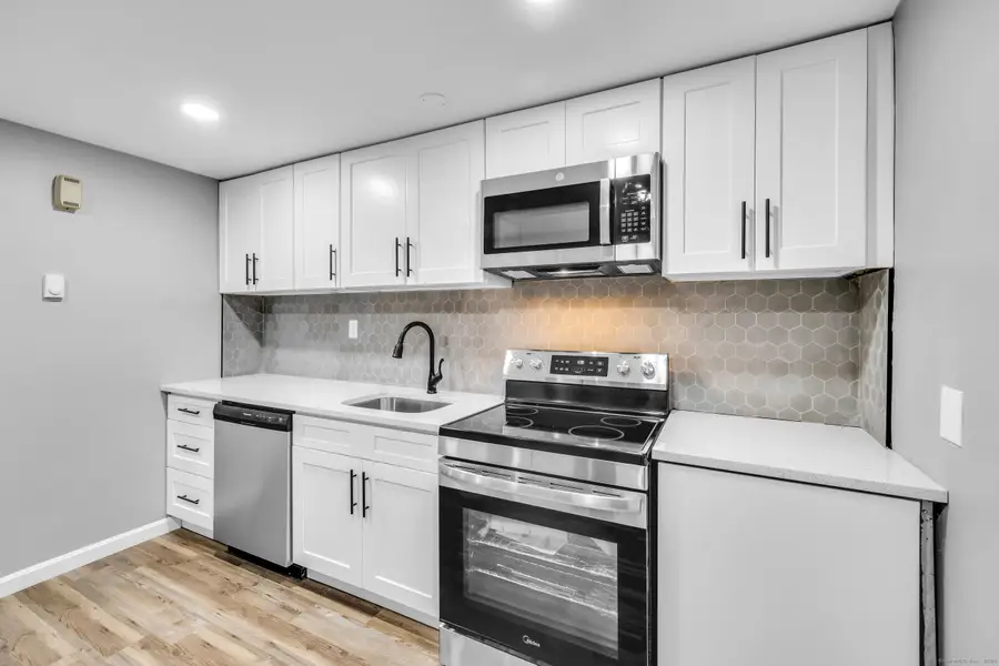 120 Gallup Hill Road #APT 3C, Ledyard, CT 06339 - Image #3