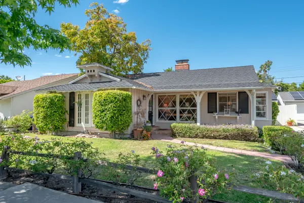 13025 Hartsook Street, Sherman Oaks, CA 91423