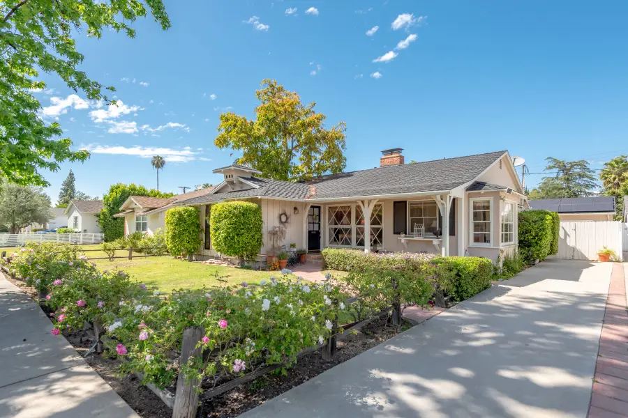 13025 Hartsook Street, Sherman Oaks, CA 91423 - #2