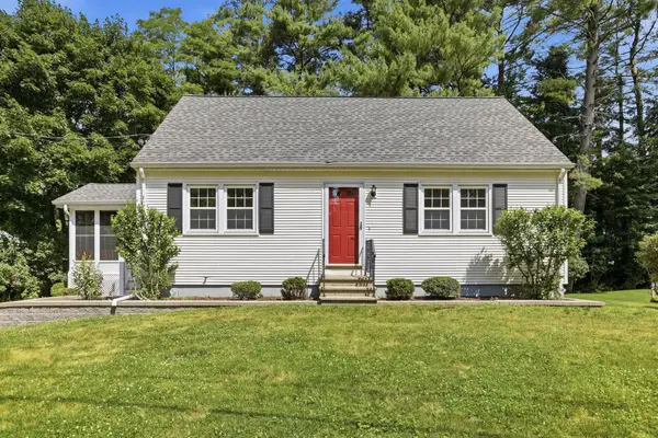 12 Hemlock Road, Westford, MA 01886