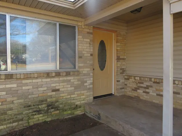 2922 Stafford Drive, Denison, TX 75020 - Image #3