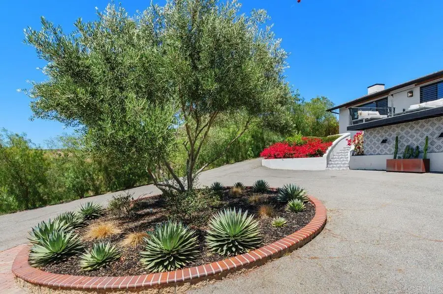 10483 Couser Way, Valley Center, CA 92082 - #2
