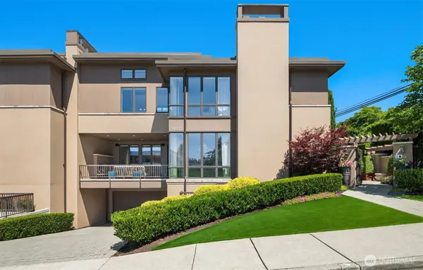 10132 NE 59th Street #C, Kirkland, WA 98033