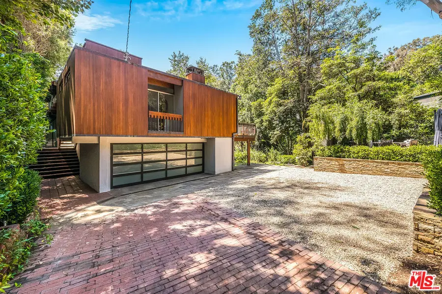 681 Brooktree Road, Santa Monica, CA 90402 - Image #3