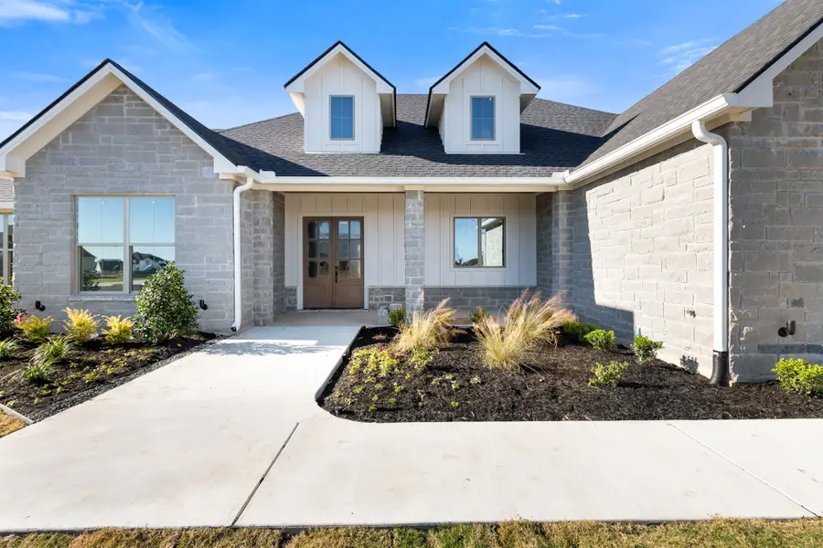 7899 Mathis Creek Drive, Bryan, TX 77808 - Image #2