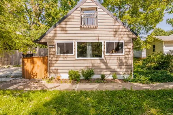 618 W Howe Street, Bloomington, IN 47403