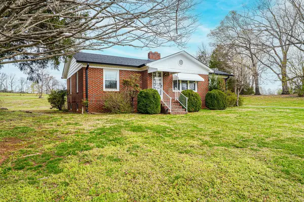 3554 Us Hwy 64 90 Highway W, Taylorsville, NC 28681