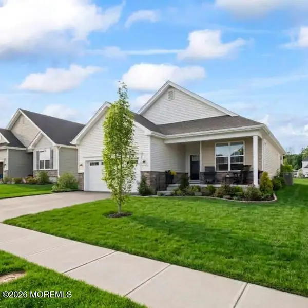 38 Keeneland Road, New Egypt, NJ 08533