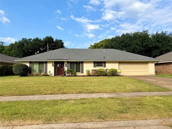7514 Camelback Drive, Shreveport, LA 71105
