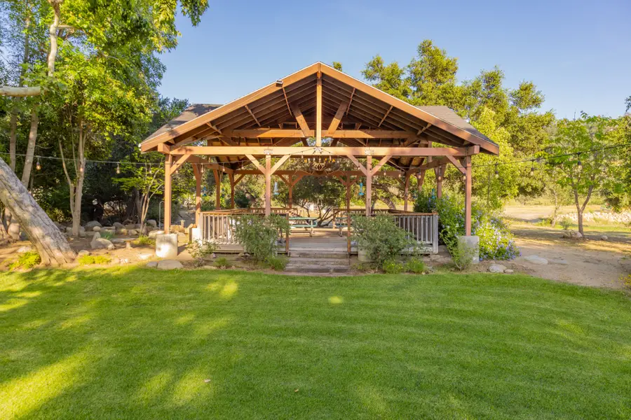 560 Riverside Road, Oak View, CA 93022 - #2
