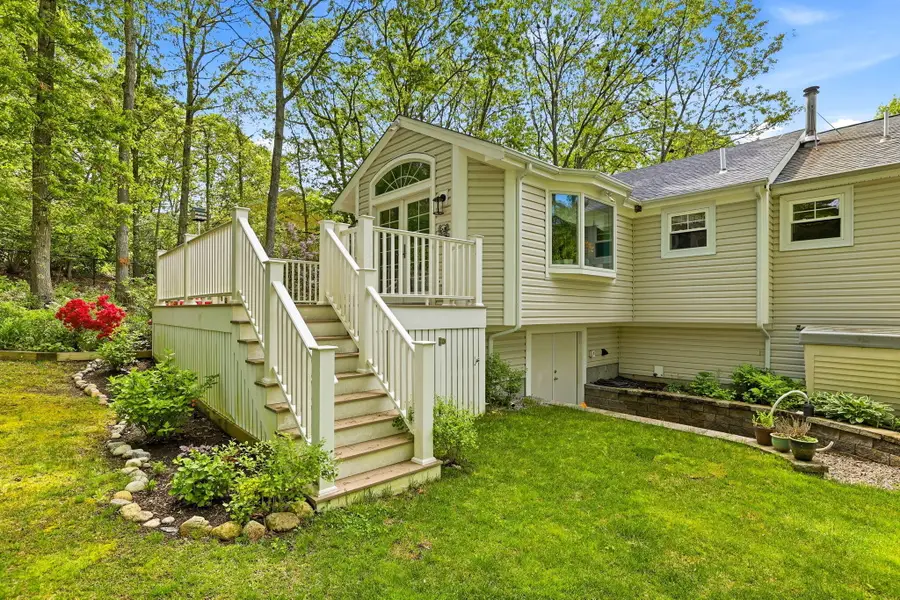17 Briggs Ave, Bourne, MA 02532 - #3