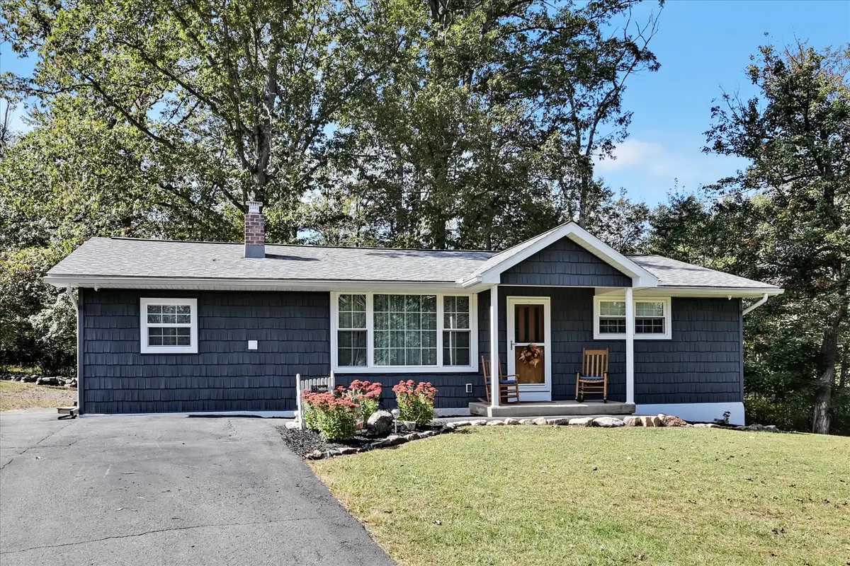 430 Mohave Dr, Auburn, PA 17922 - Image #1