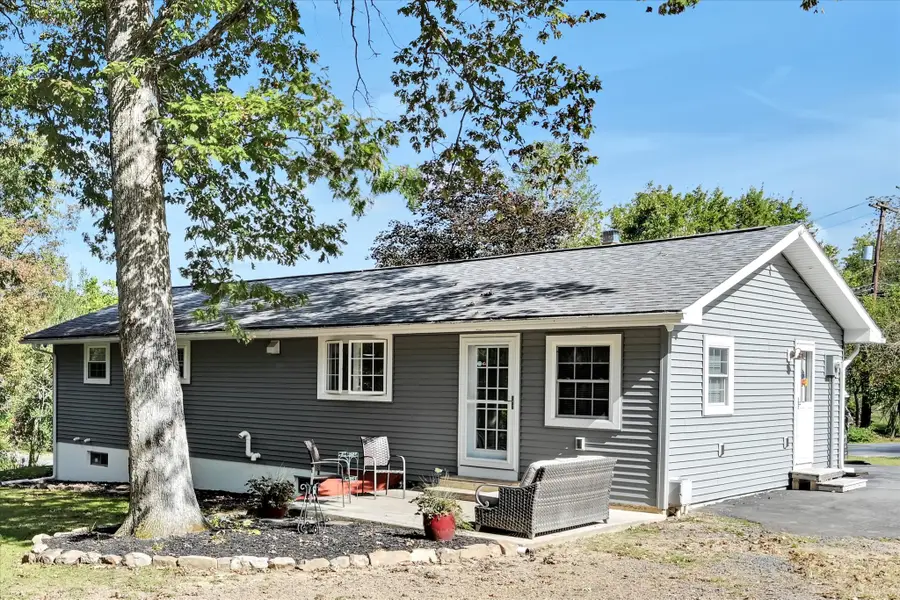 430 Mohave Dr, Auburn, PA 17922 - Image #2