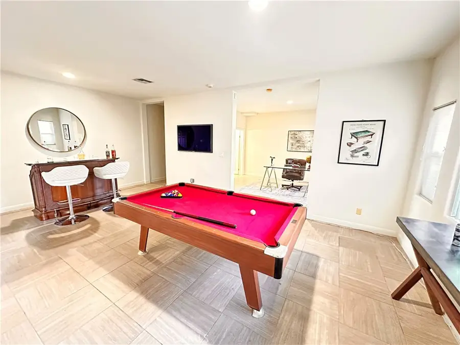 15330 Del Gado Drive, Sherman Oaks, CA 91403 - Image #3