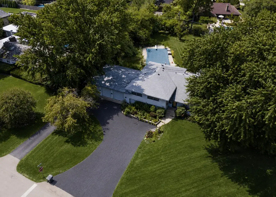 2250 White Oak Drive, Northbrook, IL 60062 - #3