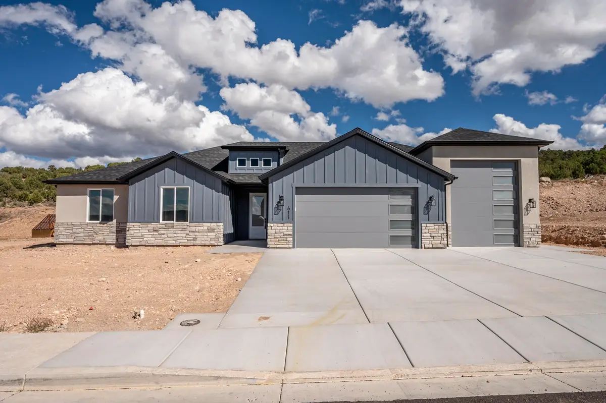 611 S Renze Adams St, Cedar City, UT 84720 - #1