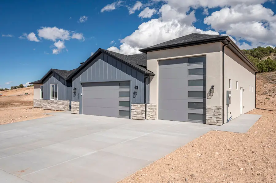 611 S Renze Adams St, Cedar City, UT 84720 - #2