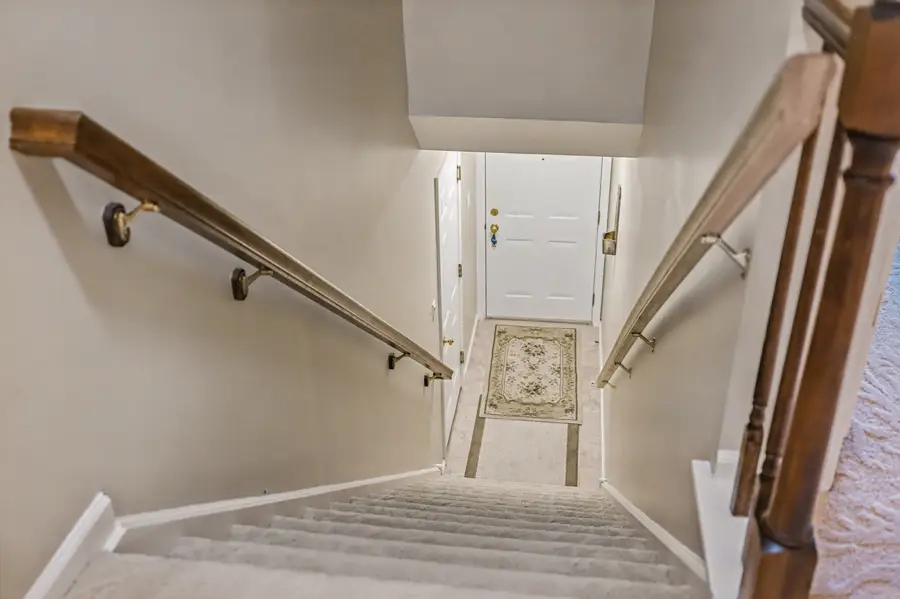 606 Julian Dr W, Warwick, PA 18974 - Image #3