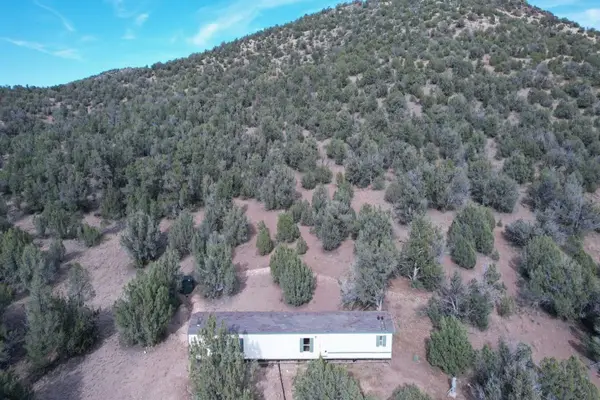 32800 W Bucks Road, Seligman, AZ 86337
