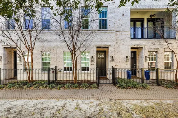 7333 Valley View Lane #702, Dallas, TX 75240