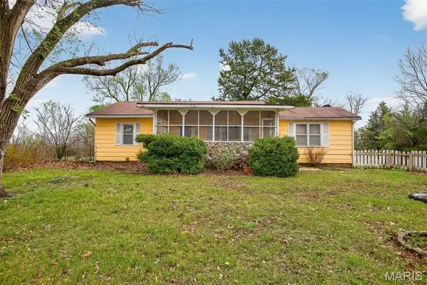 30050 State Highway T, Richland, MO 65556