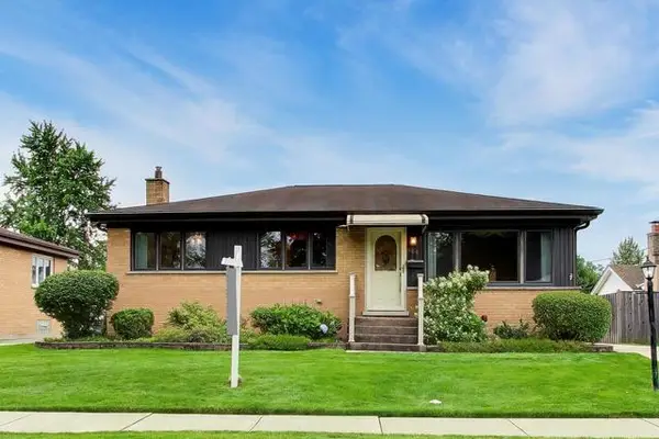309 Wisconsin Drive, Des Plaines, IL 60016