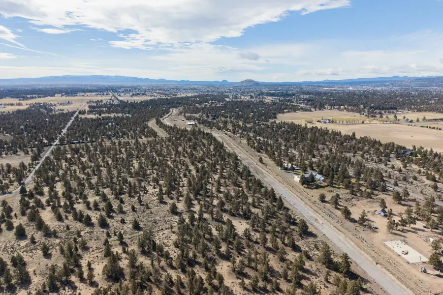 63725 Hughes Road, Bend, OR 97701 - #3