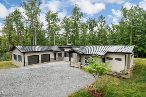 33 Busbee Road, Asheville, NC 28803